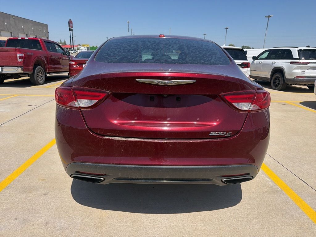 2016 Chrysler 200 S