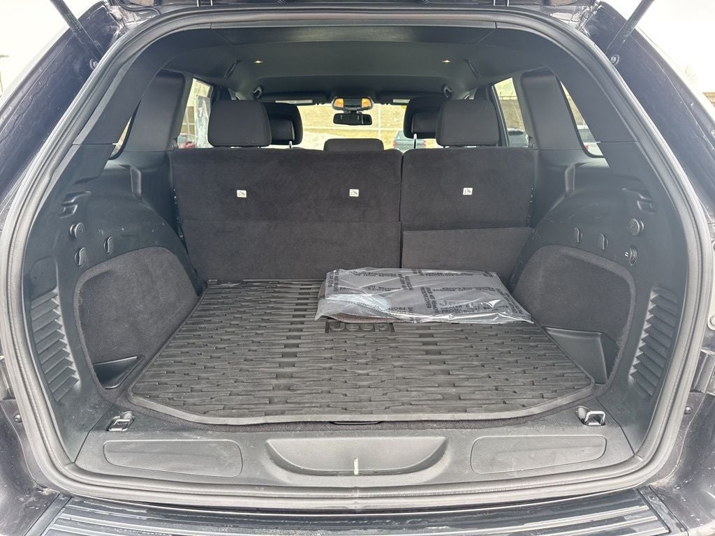 2016 Jeep Grand Cherokee Laredo