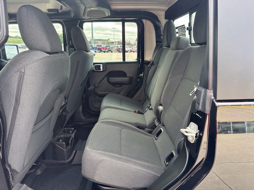 2024 Jeep Gladiator Sport