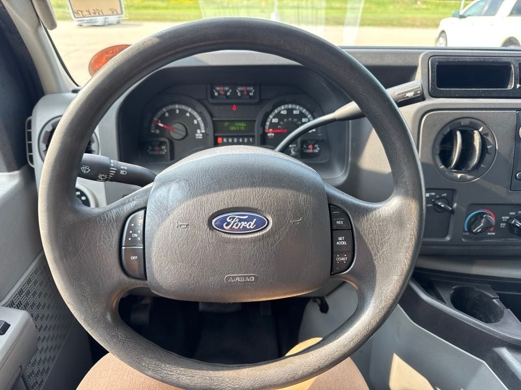 2018 Ford E-350SD Base Cutaway