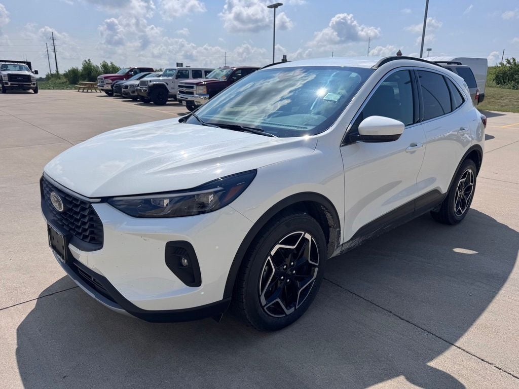 2026 Ford Escape Platinum