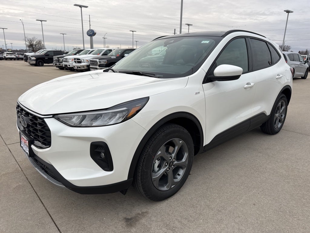 2026 Ford Escape ST-Line Select