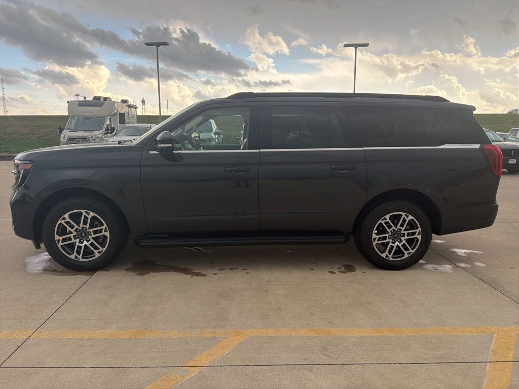 2025 Ford Expedition Max Active