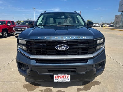 2027 Ford Expedition Max MAX Platinum