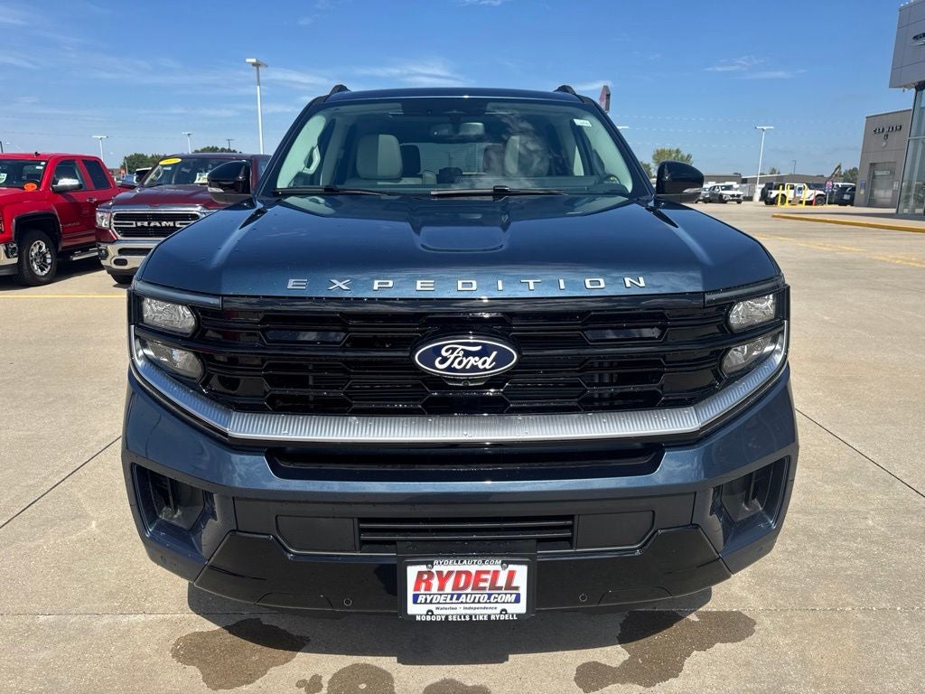 2027 Ford Expedition Max MAX Platinum