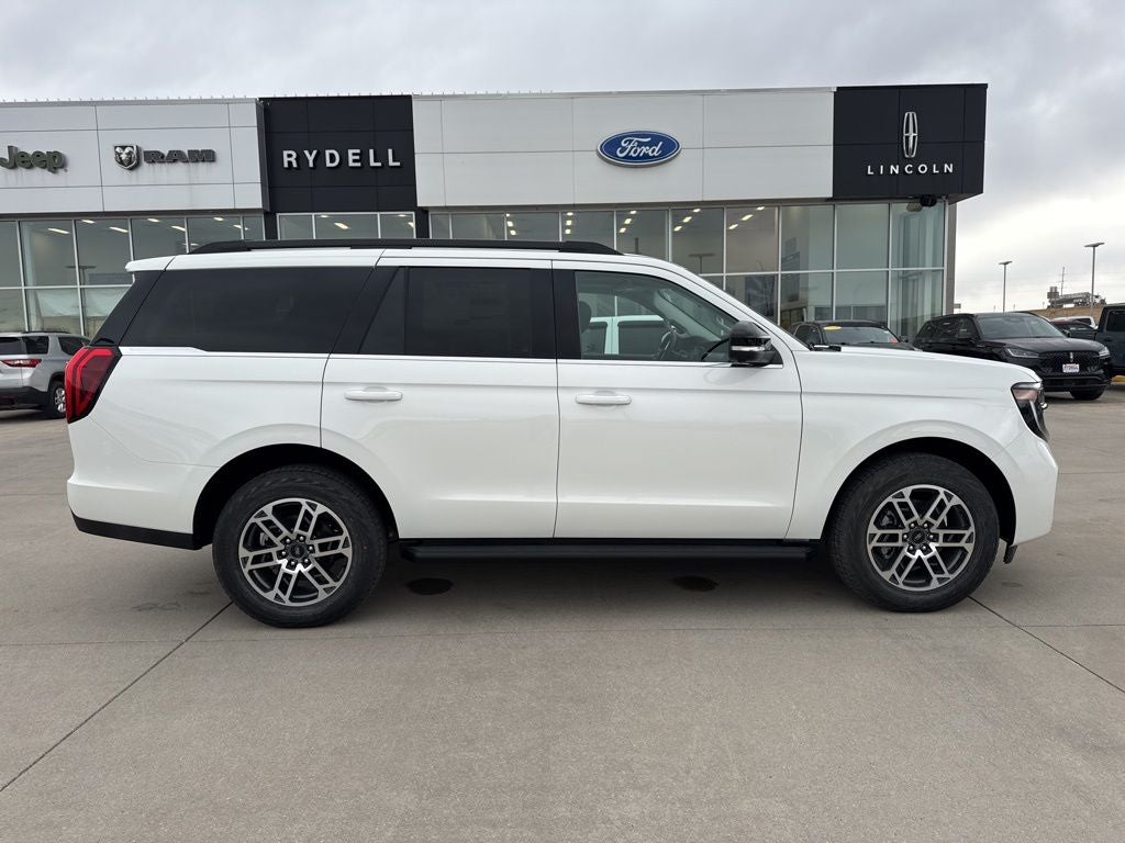 2026 Ford Expedition Active