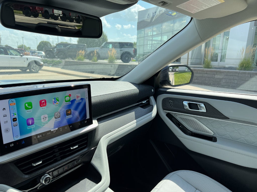2026 Ford Explorer Platinum™