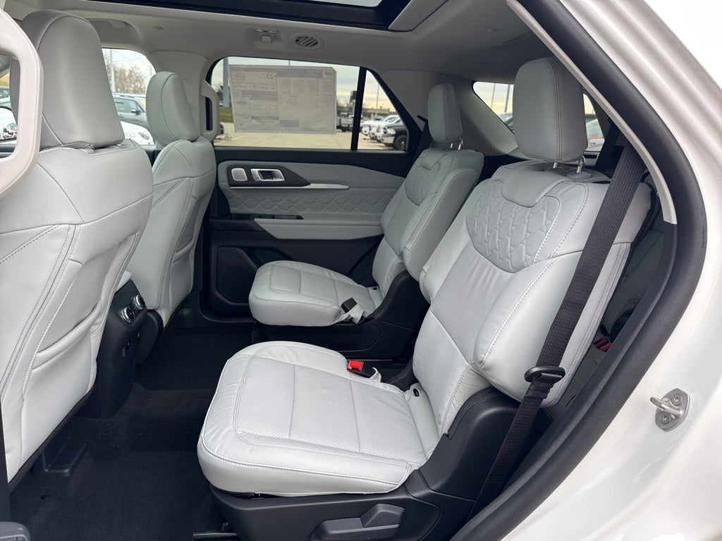 2026 Ford Explorer Platinum™