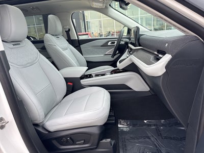 2026 Ford Explorer Platinum™