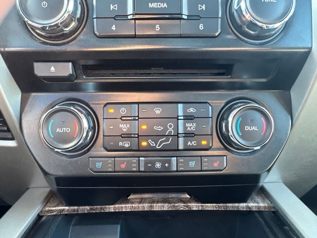 2017 Ford F-250SD Lariat