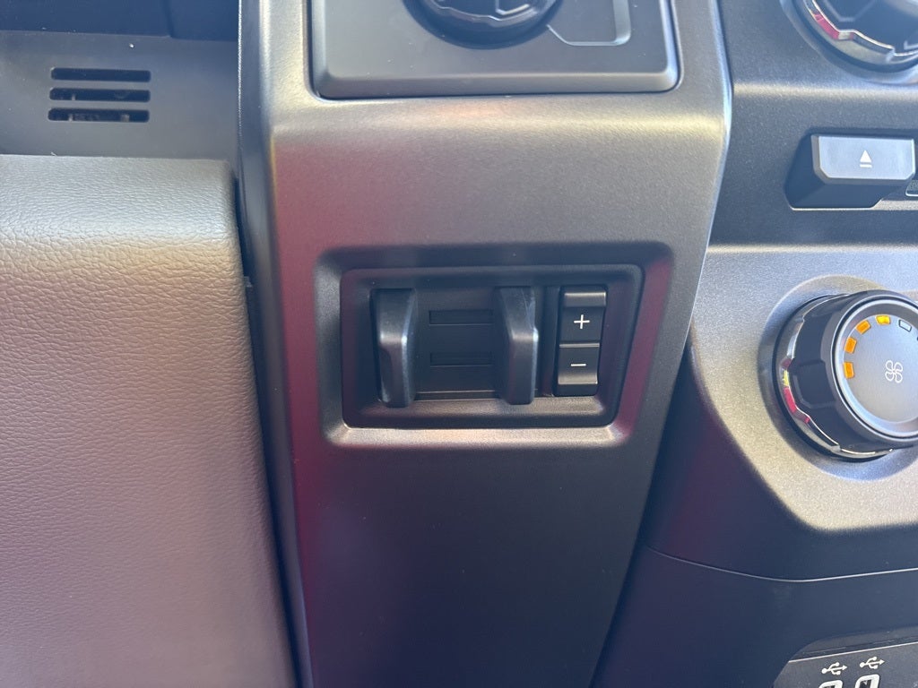 2017 Ford F-350SD XLT