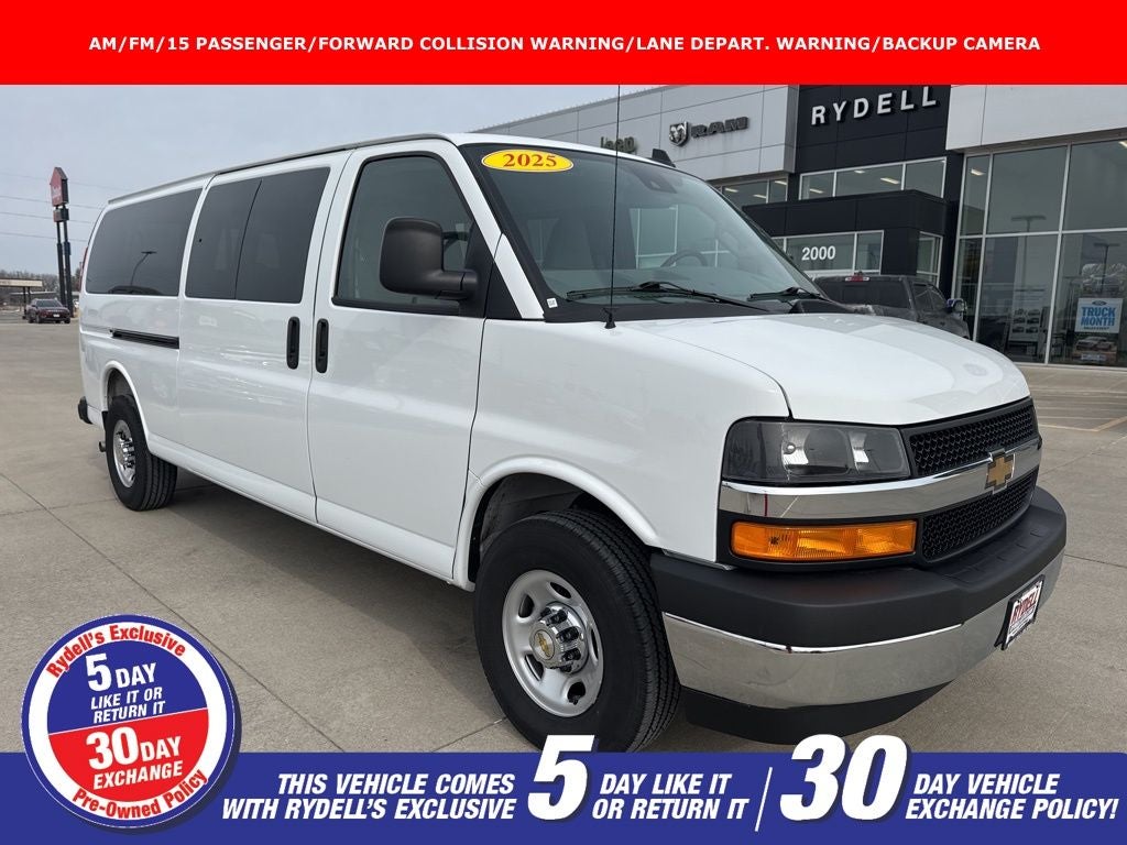 2025 Chevrolet Express 3500 LT Passenger