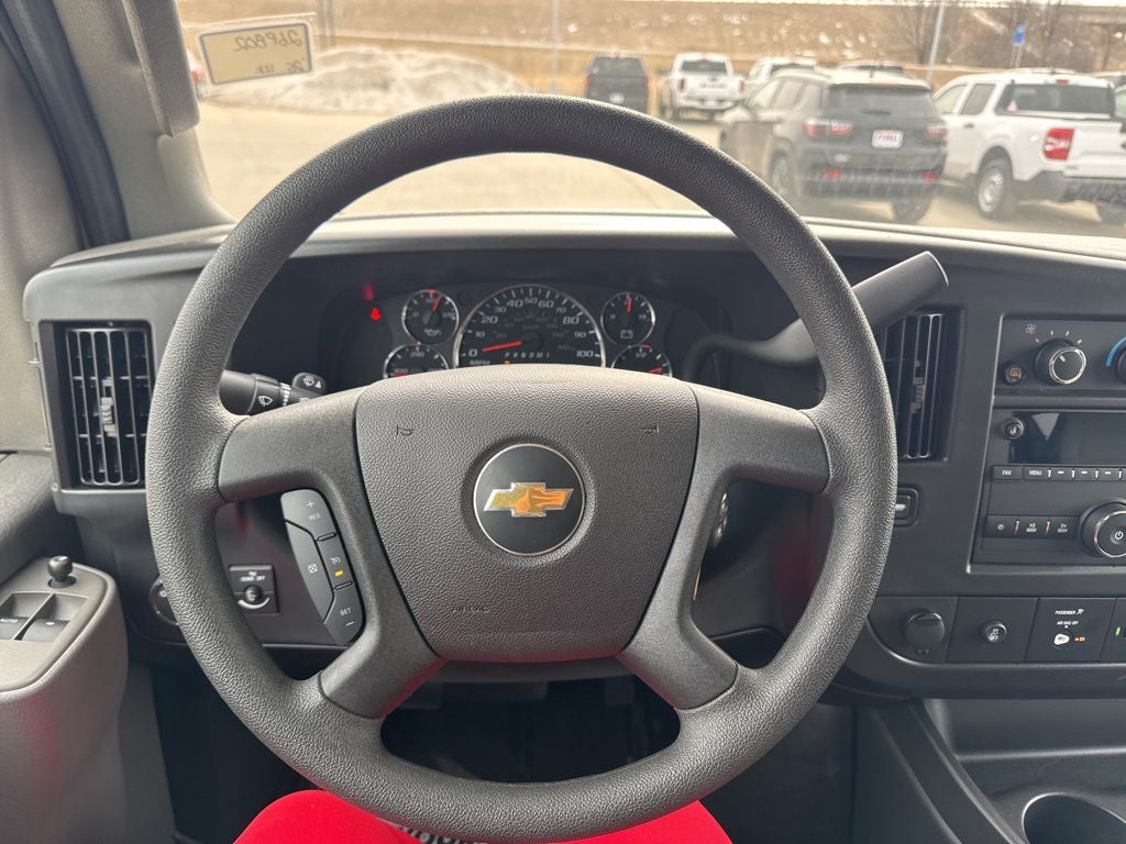 2025 Chevrolet Express 3500 LT Passenger