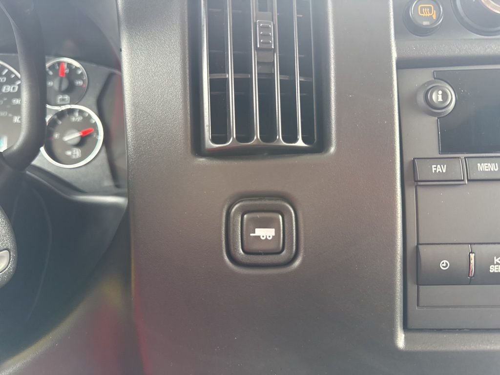 2025 Chevrolet Express 3500 LT Passenger