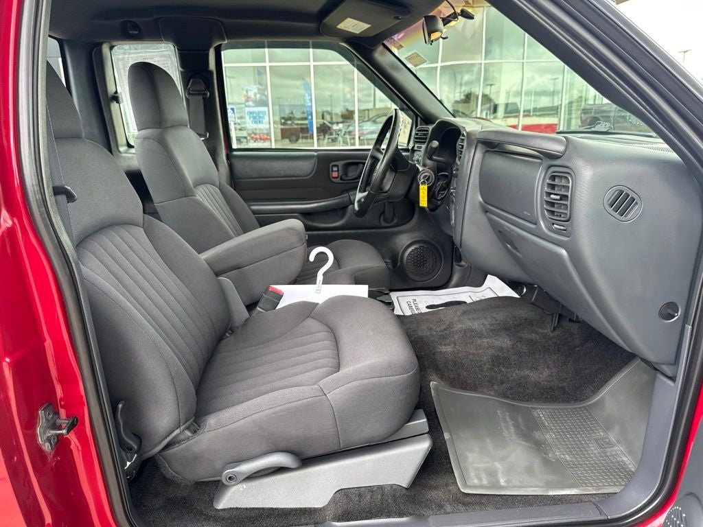 2003 Chevrolet S-10 LS