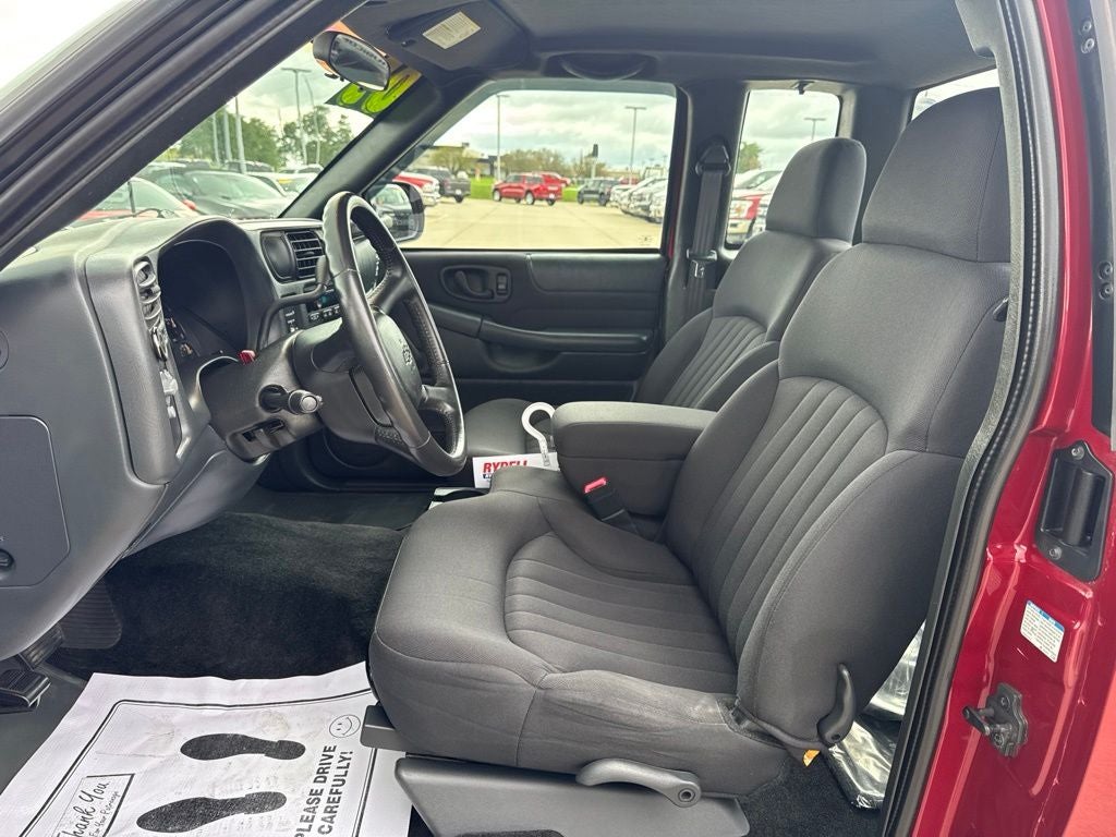 2003 Chevrolet S-10 LS