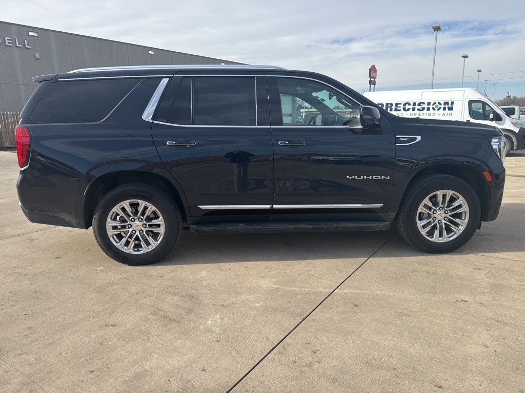 2021 GMC Yukon SLT