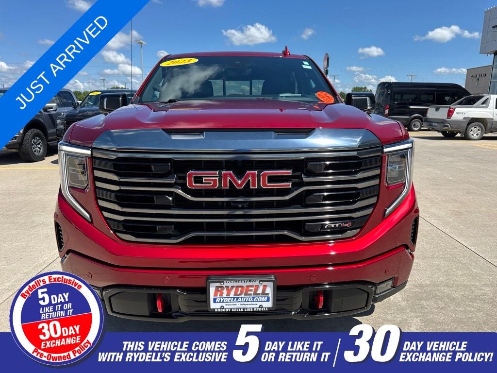 2023 GMC Sierra 1500 AT4