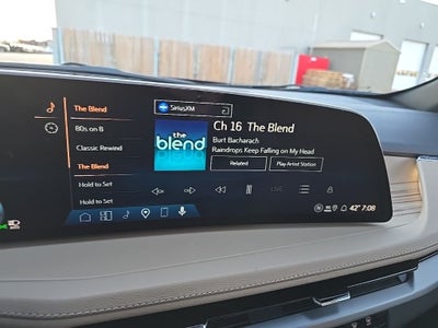 2025 Cadillac XT4 Premium Luxury