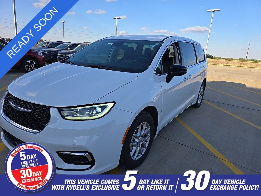 2024 Chrysler Pacifica Touring L