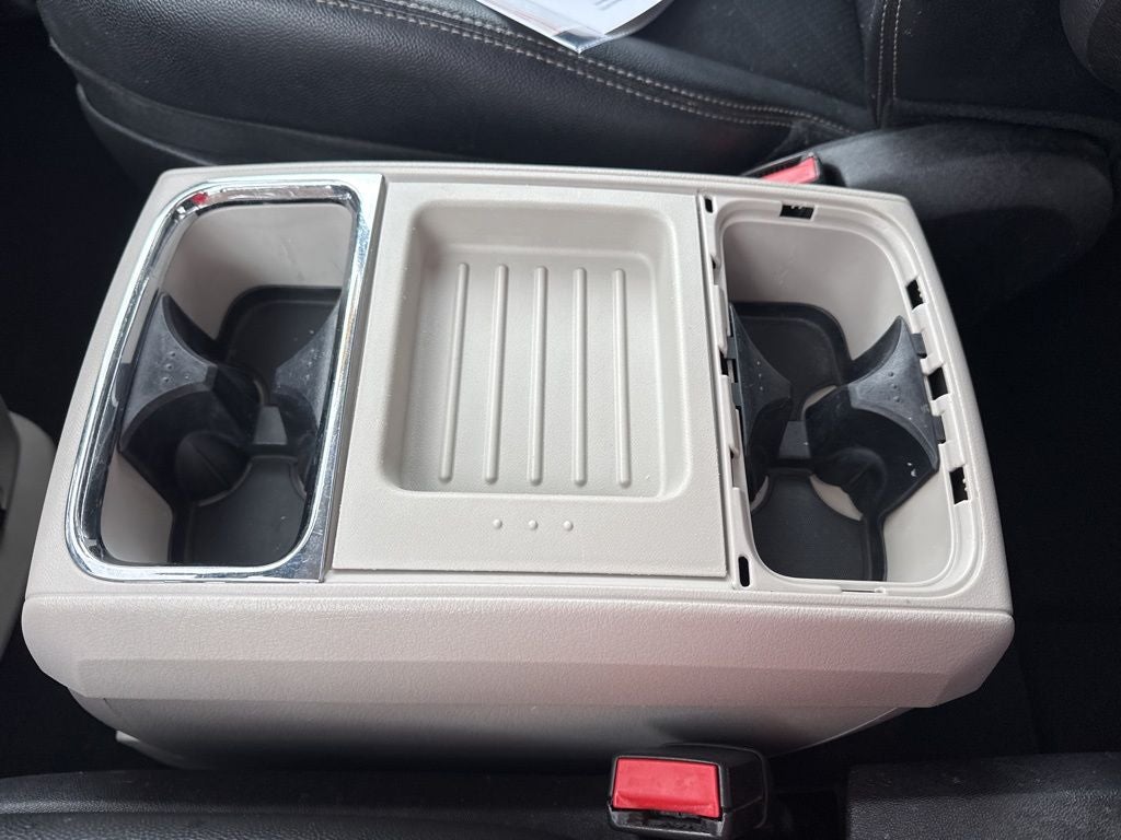 2016 Chrysler Town & Country Touring-L