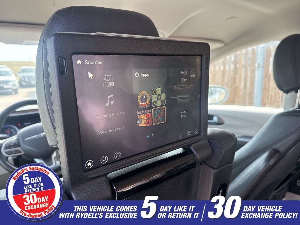 2017 Chrysler Pacifica Touring L Plus