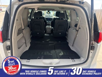 2017 Chrysler Pacifica Touring L Plus