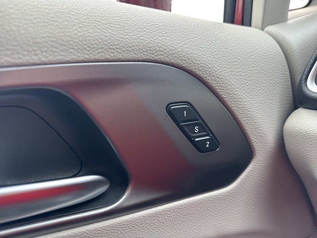 2020 Chrysler Pacifica Touring L Plus