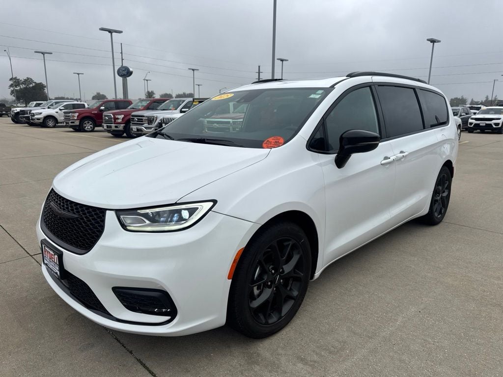 2025 Chrysler Pacifica Limited