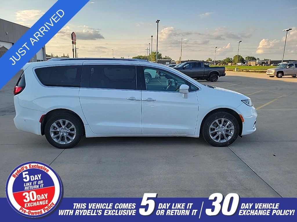 2021 Chrysler Pacifica Touring L