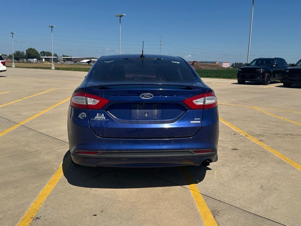 2016 Ford Fusion SE