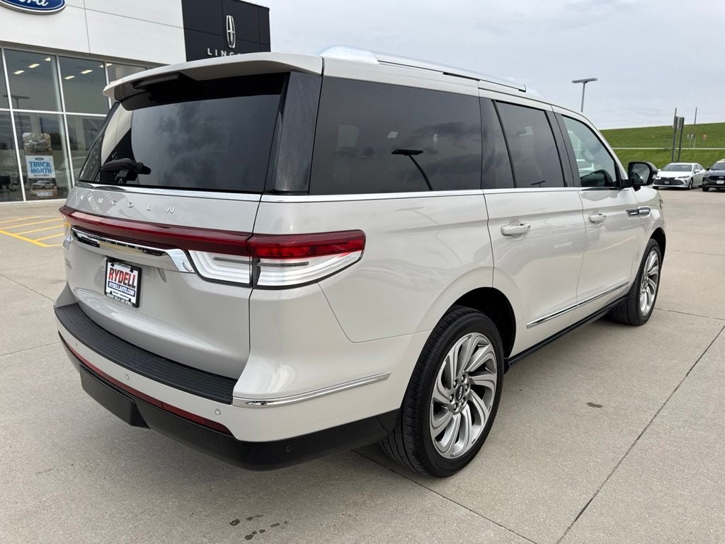 2023 Lincoln Navigator Reserve