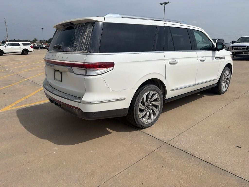 2024 Lincoln Navigator L Reserve