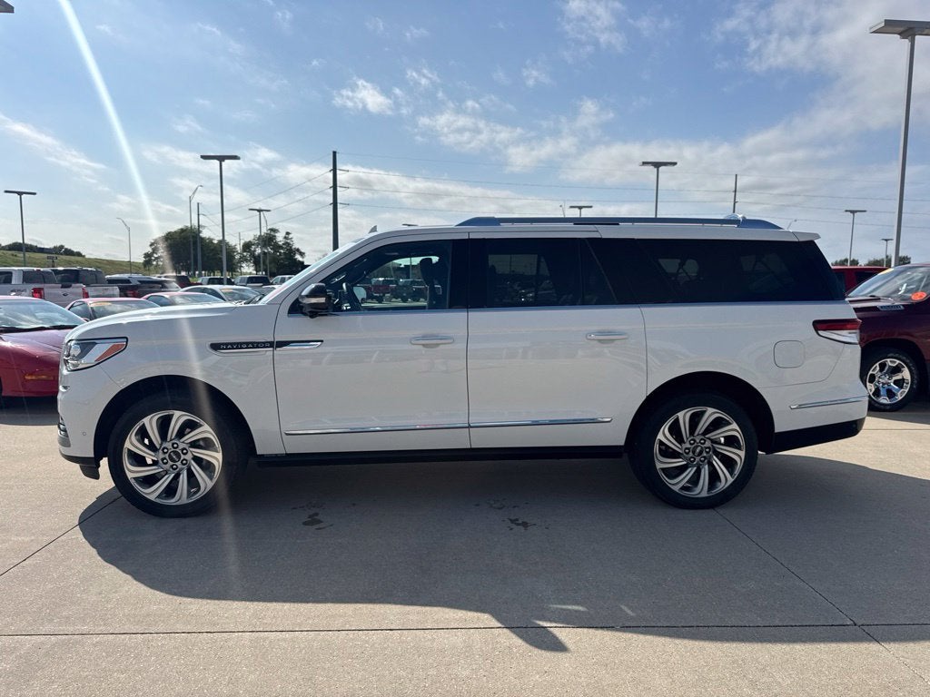 2024 Lincoln Navigator L Reserve