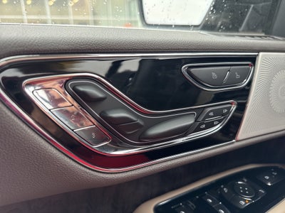 2022 Lincoln Navigator L Reserve