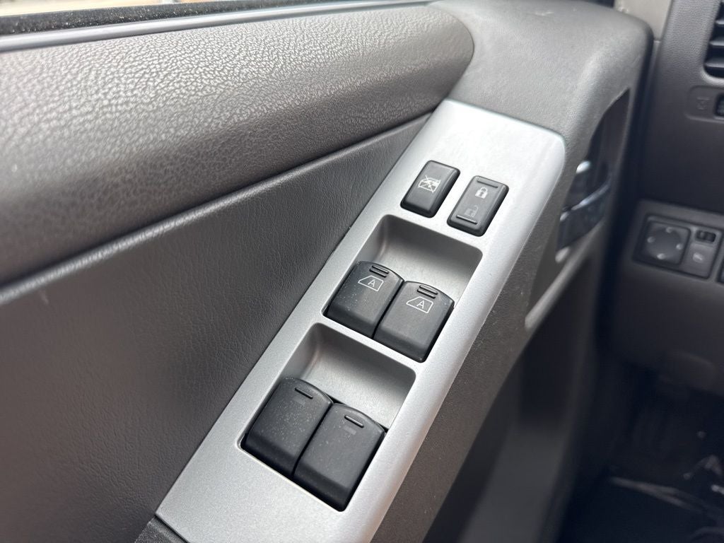 2012 Nissan Pathfinder Silver