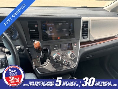 2017 Toyota Sienna Limited 7 Passenger