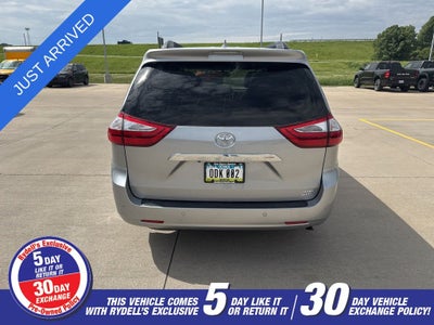 2017 Toyota Sienna Limited 7 Passenger