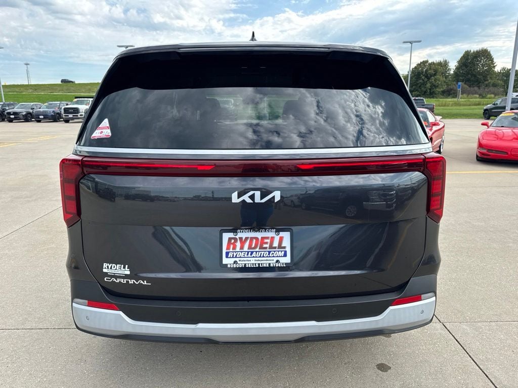 2025 Kia Carnival LXS
