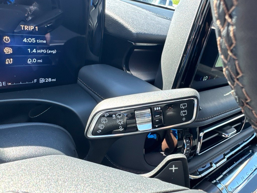 2027 Lincoln Aviator Premiere