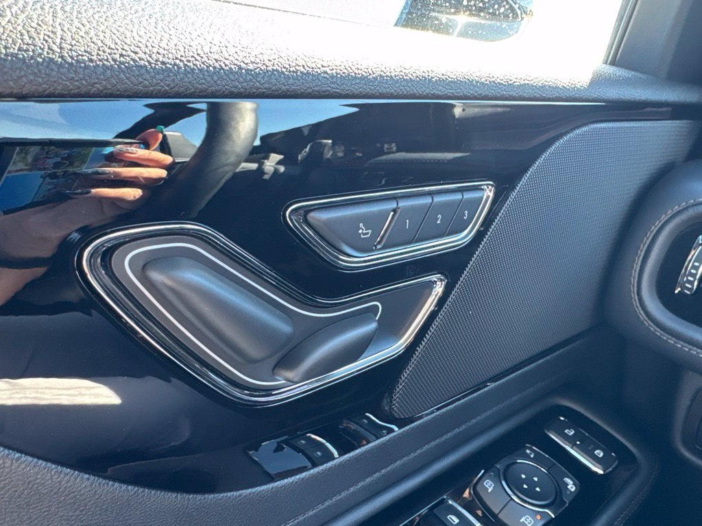 2027 Lincoln Aviator Premiere