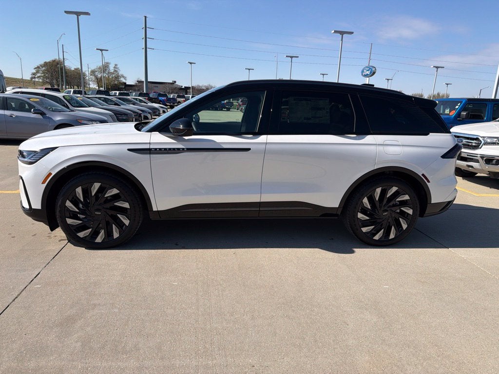 2026 Lincoln Nautilus Reserve